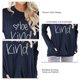 thumbnail image 5 of Blusa informal cómoda para mujer, camiseta azul oscuro de manga larga XL con cuello redondo, bolsillo y diseño estampado, 5 of 6
