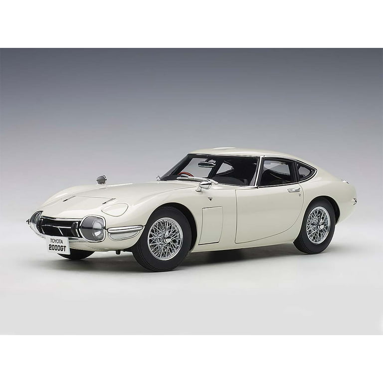 Toyota 2000GT Coupe White with Wire Spoke Wheels 1/18 Model Car by Autoart
