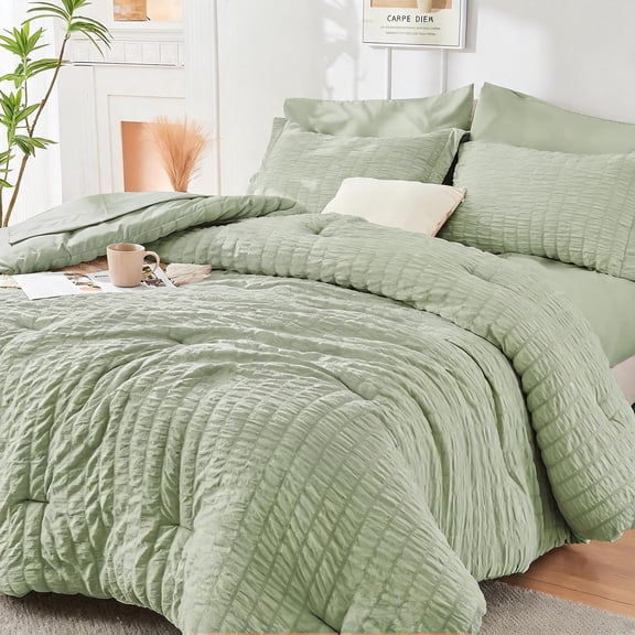 Light Green Queen Seersucker Comforter Set 7 Pieces All Season Microfiber Bedding