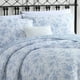 thumbnail image 5 of Set de edredón Laura Ashley Home reversible con estampado floral de algodón Queen, 5 of 9