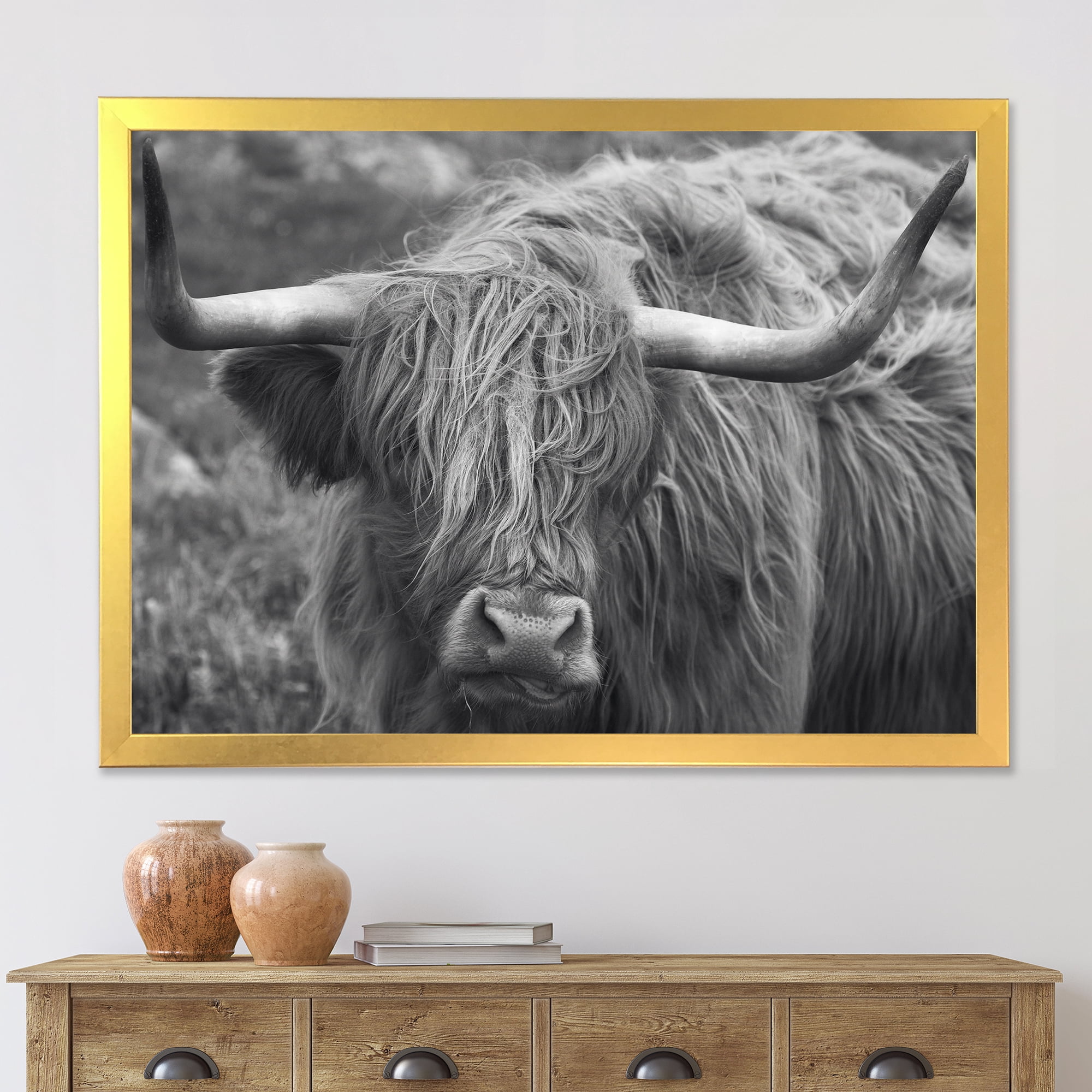 Designart 'Close Up Of Scottish Cow On Moorland I' Farmhouse Framed Art Print