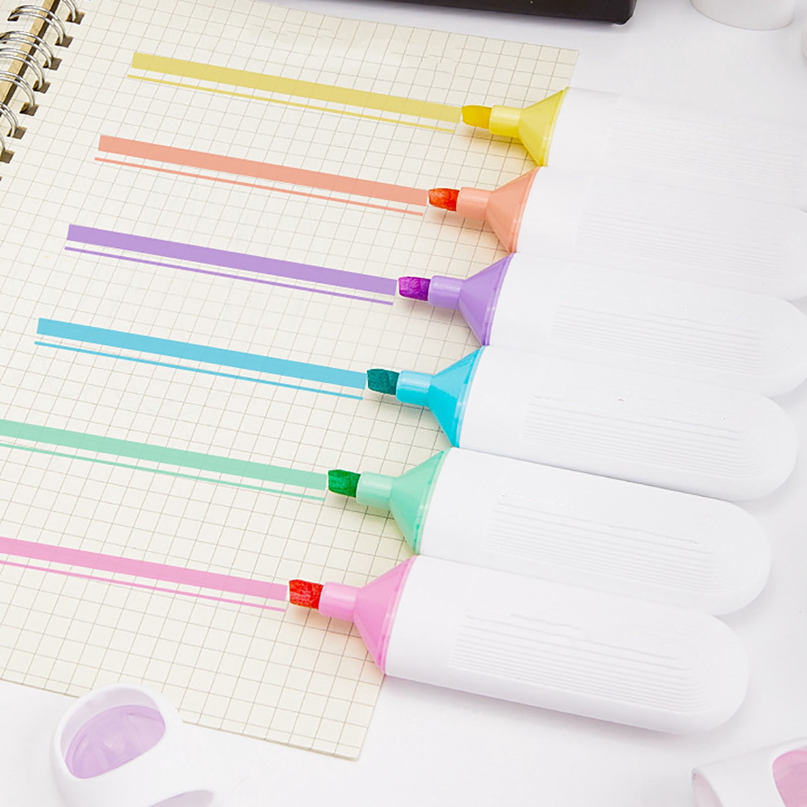 Students Mark Key Points In Class With Soft-Tipped Eye- Highlighters 6Ml