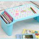 thumbnail image 5 of Bandeja Escritorio Regazo NiñOs,Bandeja Escritorio PortáTil PláStico Regazo los NiñOs para Cama,Aula,Computadora PortáTil para NiñOs Actividades en AutomóVil,Comedor y Piso Azul, 5 of 6