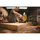 thumbnail image 3 of Grapadora de corona estrecha DEWALT 20V MAX* 18GA con batería y cargador, 3 of 8