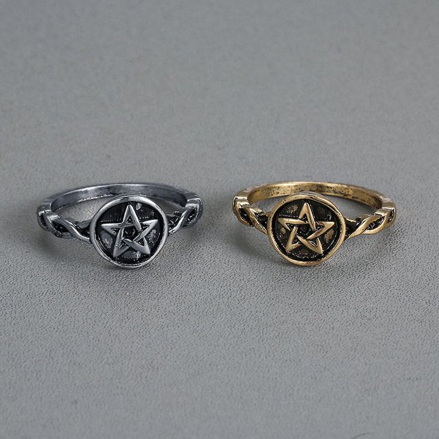 Anillo de amuleto Anillo de estrella de cinco puntas Anillo gótico de protección para mujeres y niñas