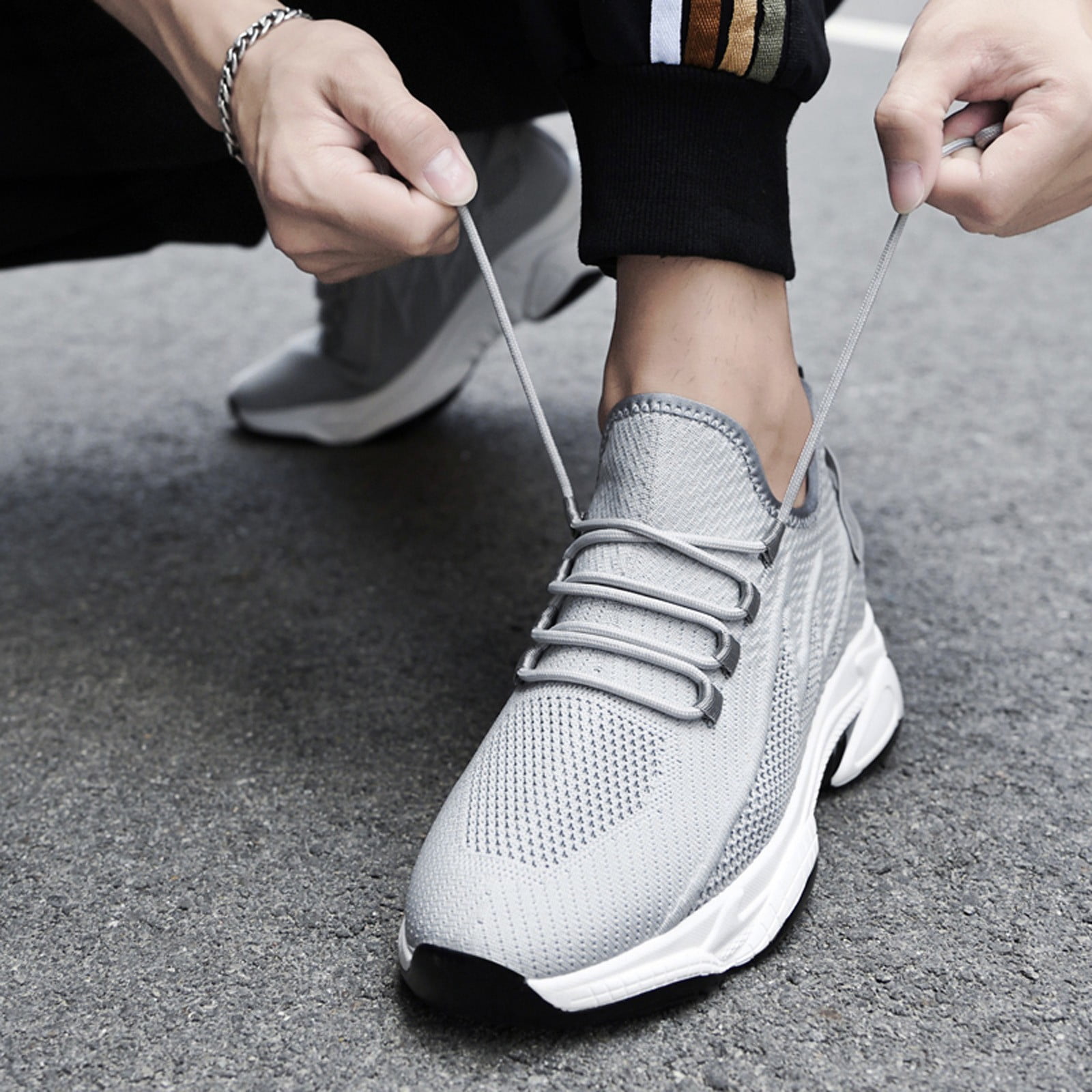 Men's Sneakers Outdoor Hiking Shoes High Top Breathable for Autumn and Winter Comfortable Athletic Footwear