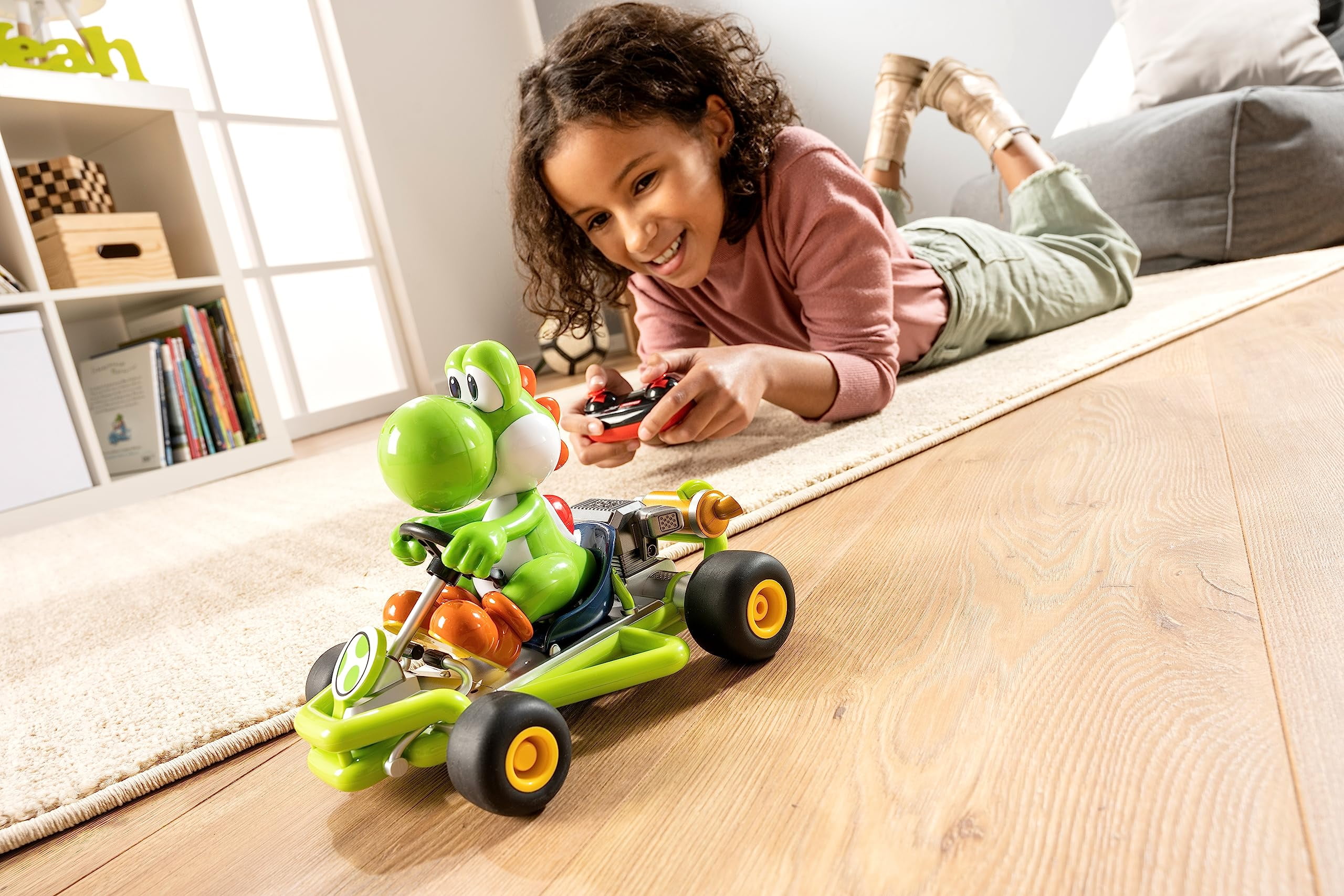 Carrera RC Mario Kart Pipe Kart RC Car - Yoshi