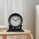 thumbnail image 4 of Reloj de mesa fácil de leer, sin tictac, decorativo, silencioso, para mesita de noche. Estilo A, 4 of 8
