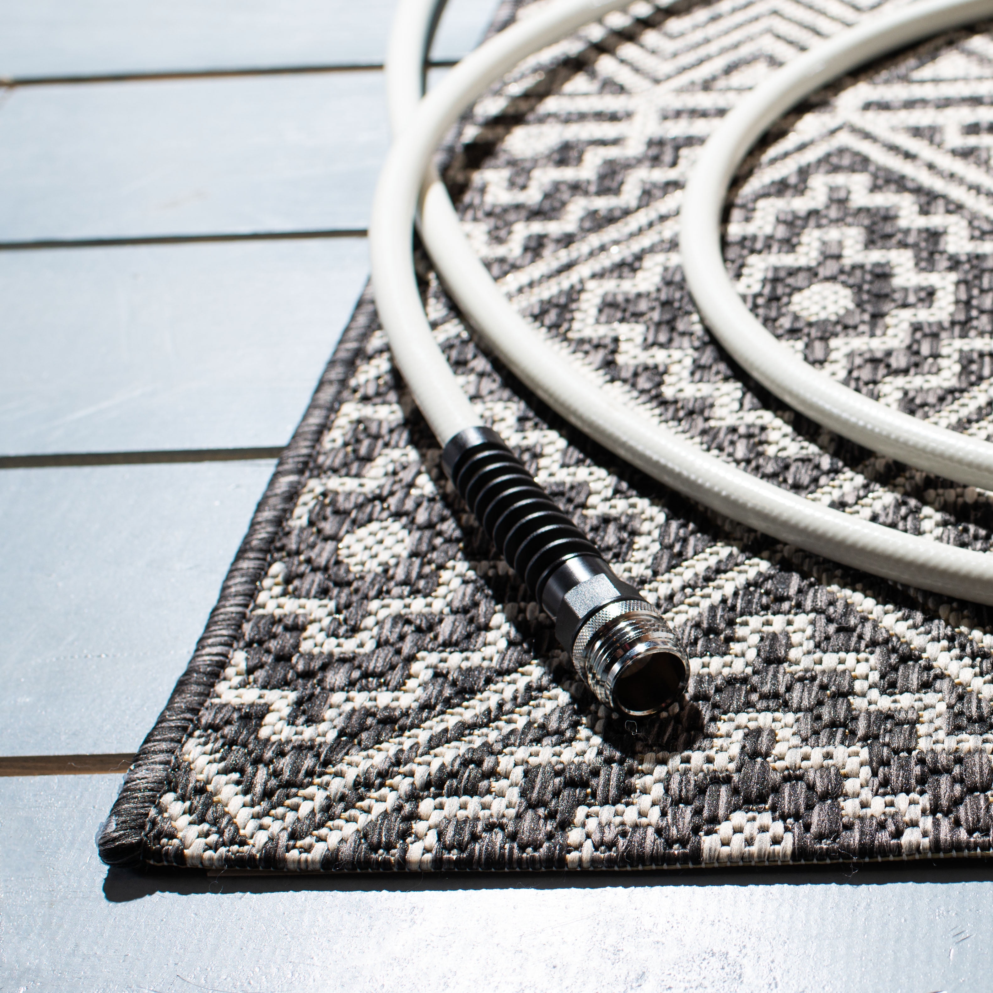 SAFAVIEH Courtyard Karen Geometric Indoor/Outdoor Runner Rug, Black/Grey, 2'3" x 10'