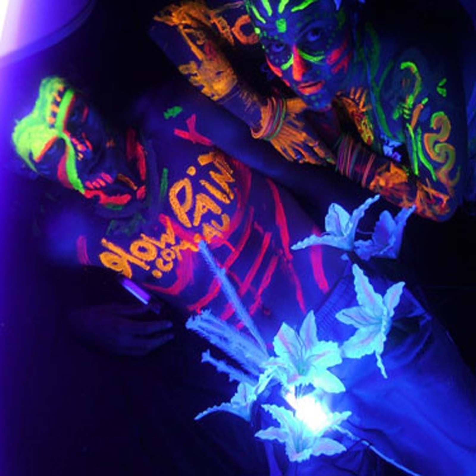 Glow Paint 16oz bottles SET UV Blacklight Reactive Fluorescent Neon Acrylic  Paints (MULTI COLOR - 7BOTTLES)