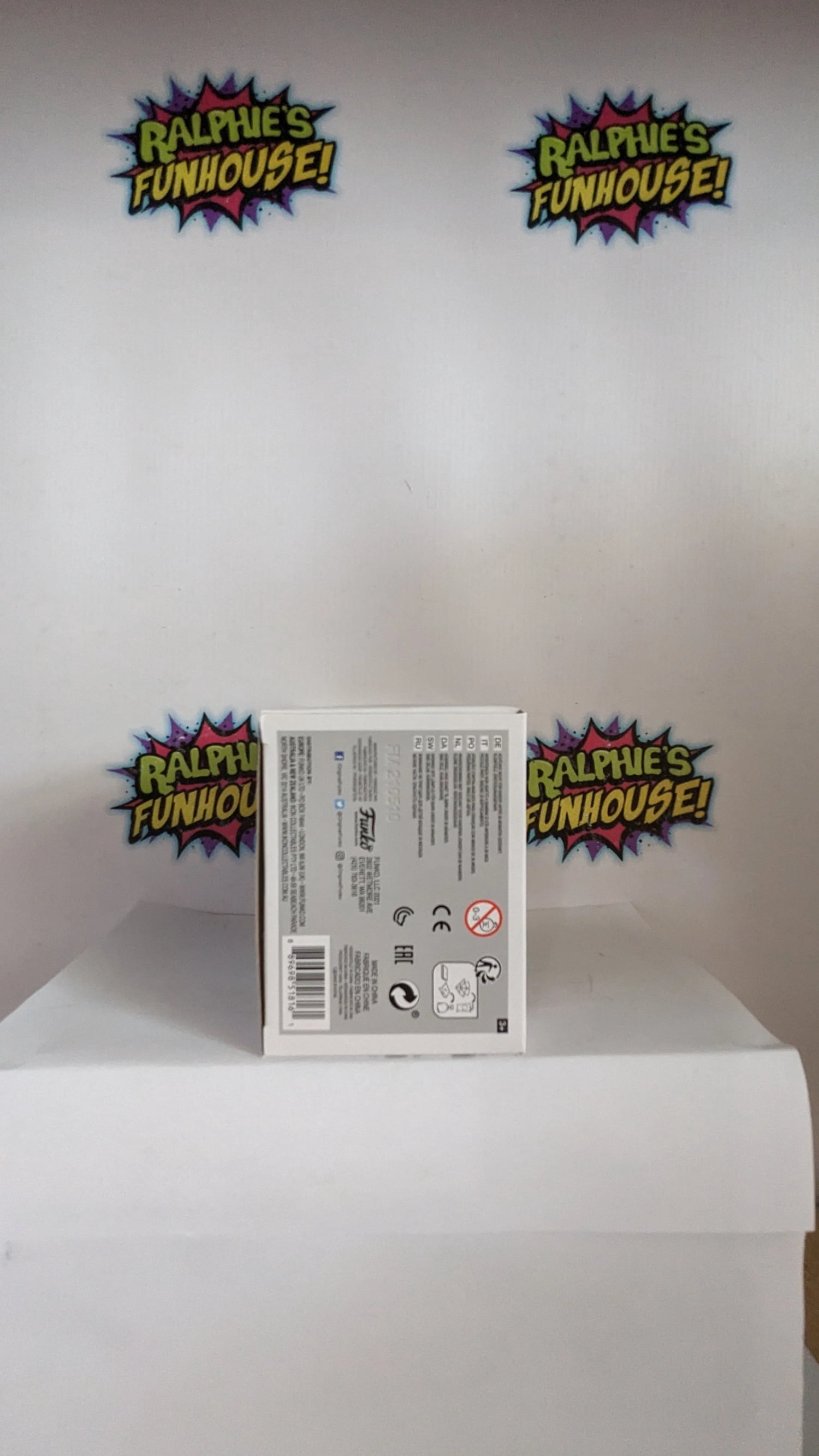 Funko POP! Fundays Freddy Funko [Artist Series, White & Brown] SE LE 2000 Exclusive