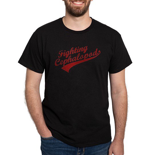 CafePress - Miskatonic Fighting Cephalopods Dark T Shirt - Men's Classic Cotton T-Shirts
