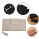 thumbnail image 3 of Tendencia de la moda Borla dama sosteniendo bolso, 3 of 5