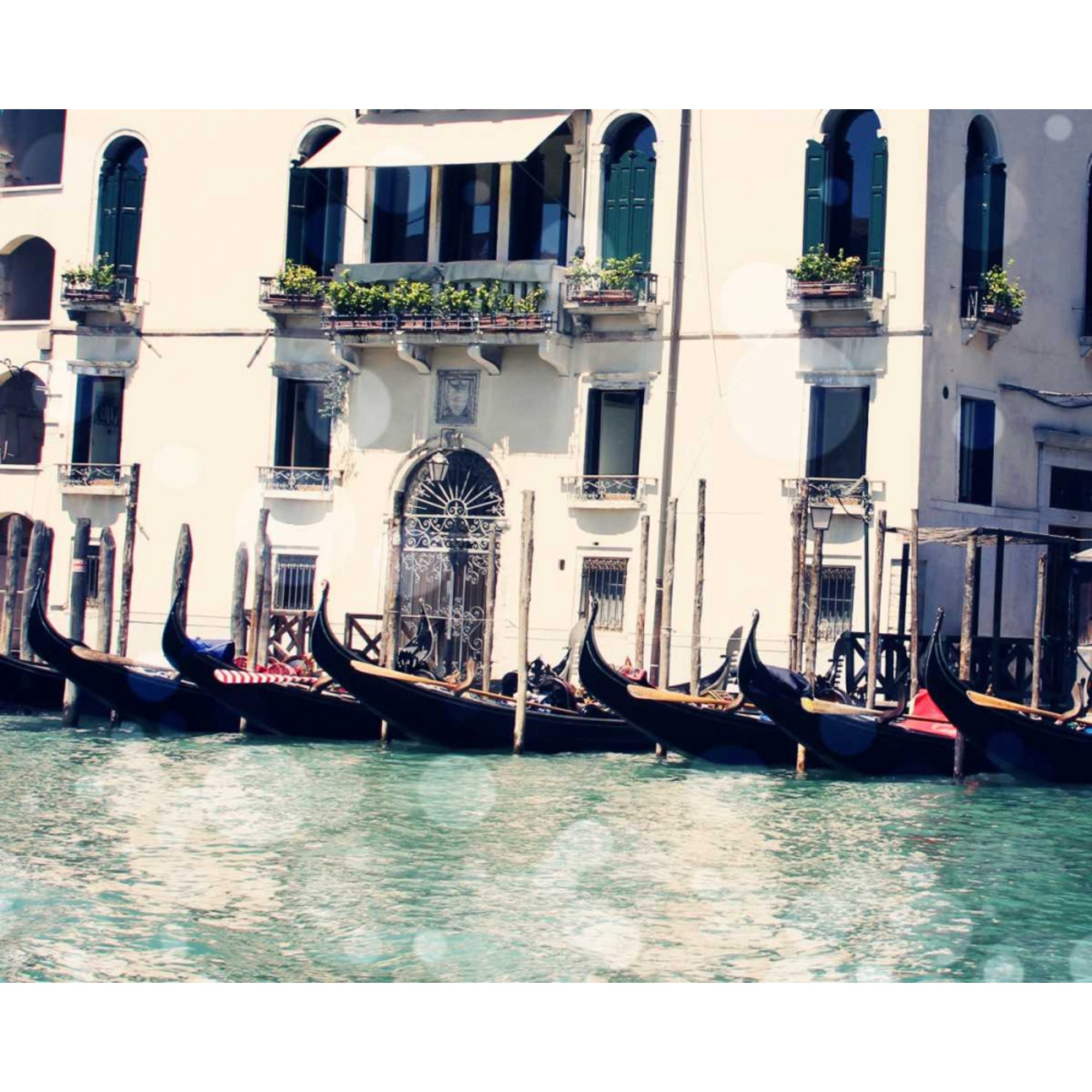 Venice Bokeh VI Poster Print - Sylvia Coomes (24 x 18)