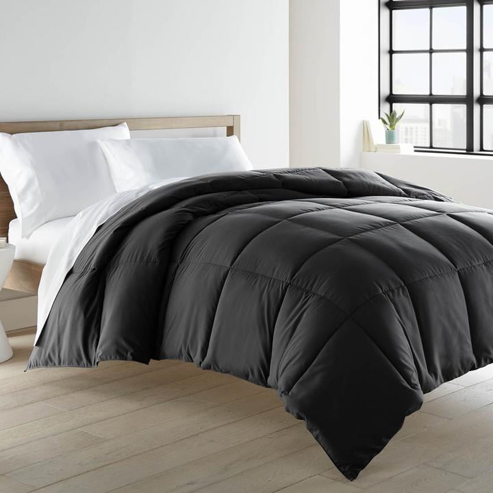 Beckham Hotel Collection 1600 Series, Lightweight, Luxury Goose Down Alternative Comforter, Hotel Quality Comforter and Hypoallergenic, King/Cal King, Black