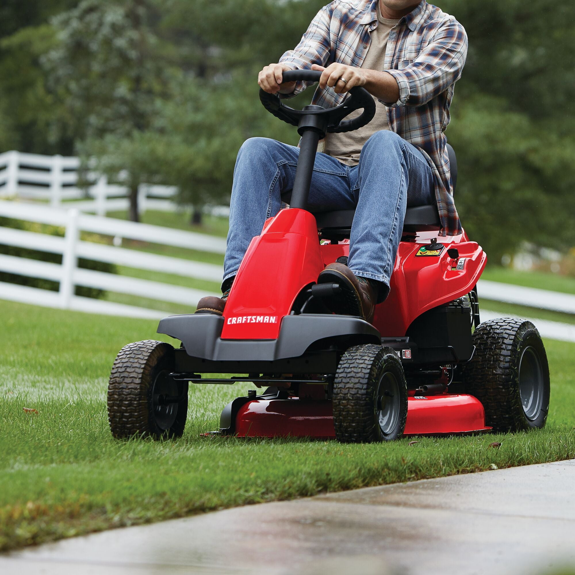 Craftsman R110 11.5 HP ManualGear Riding Lawn Mower 36 in Mulching Capability in Dominican Republic at DOP 202433 Rating 5