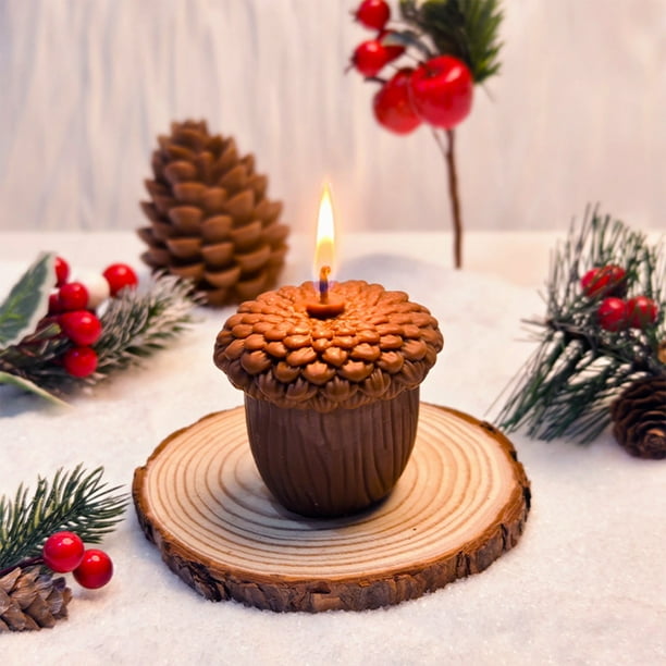 Vela Perfumada Navideña de Cera Marrón con Forma de Piña | 8 X 7 Cm | Decoración Festiva para El Hogar y El Escritorio | Velas Seguras y Duraderas para Regalos Navideños