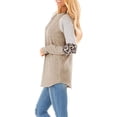 thumbnail image 2 of Camisas casuales sueltas a rayas con cuello redondo y estampado de leopardo de manga larga para mujer, 2 of 4