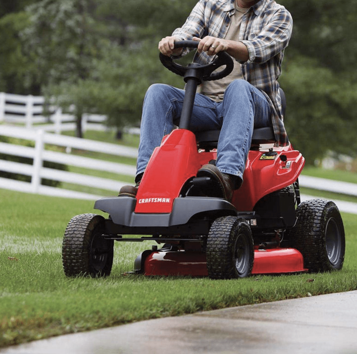 Open Box CRAFTSMAN R110 | 30-in Riding Lawn Mower | 10.5-HP Briggs and Stratton Engine | 344cc