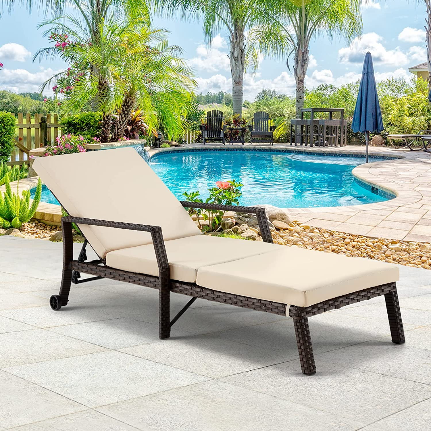 AECOJOY Adjustable Patio Lounge Chair Poolside Rattan Wicker Outdoor Chaise Lounge in Beige