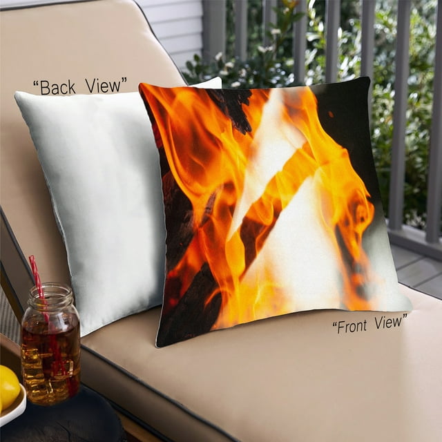 Ahgly Company Coussin d'Extérieur Earth Fire, 18 Pouces par 18 Pouces