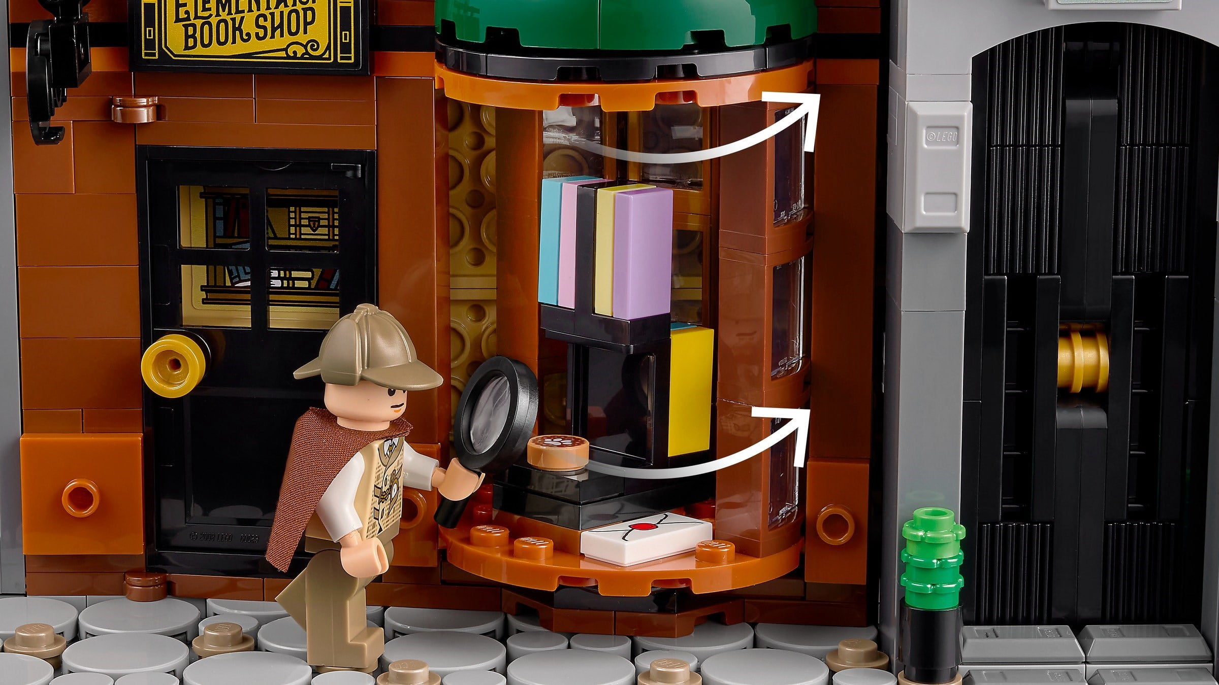 LEGO Icons Sherlock Holmes Book Nook 10351 Building Set – Victorian London Bookshelf Display with Minifigures, Collectible Literary Decor Model for Adults