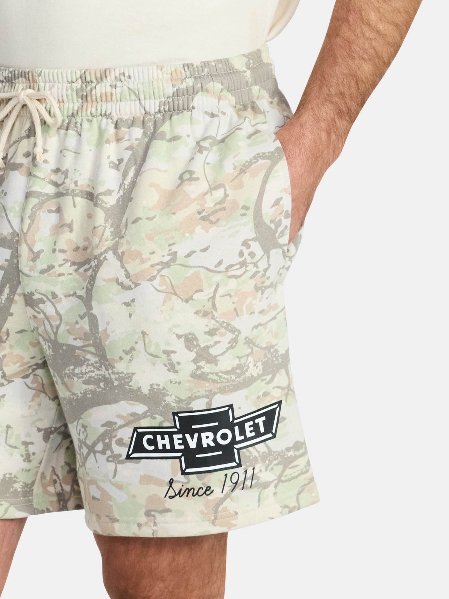 Chevrolet Men's and Big Men's Camo Fleece Jogger Shorts, Sizes S-3XL