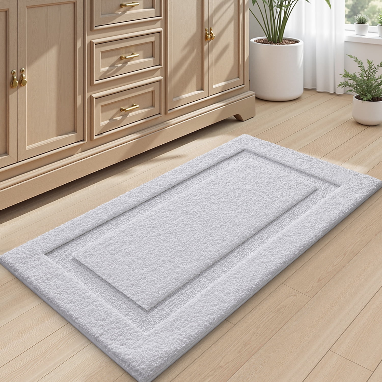 FRABE Non Slip Bathroom Rug with Rubber Backing, Ultra Absorbent Quick Dry Microfiber Bath Mat, Machine Washable, White, 24"x43"