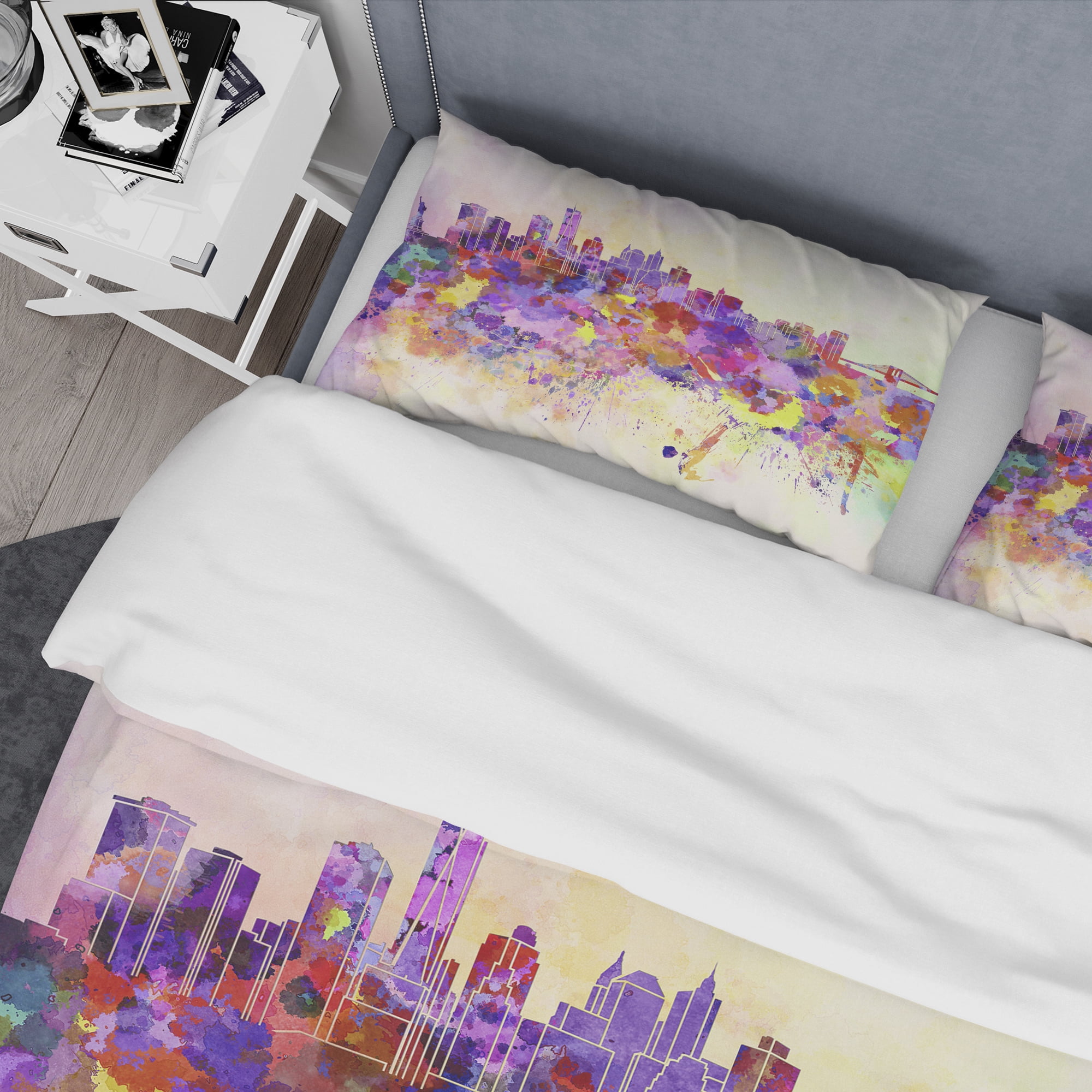 Designart 'Purple New York Skyline' Cityscape Duvet Cover Set
