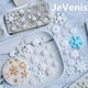 thumbnail image 3 of Juego de 4 moldes para fondant de copos de nieve, decoración de pasteles de Navidad en 3D, adornos para cupcakes de invierno para decoración para hornear pasteles de jabón de caramelo de chocolate (blanco 1) - oso de fresa Electrónica, 3 of 5