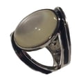 thumbnail image 1 of Anillo único Qarigey de piedra lunar aleación negro, 1 of 6