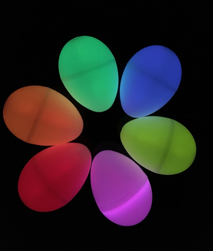 Fun Central (BC907) 1 set Assorted Glow Eggs 1 glow stick for each