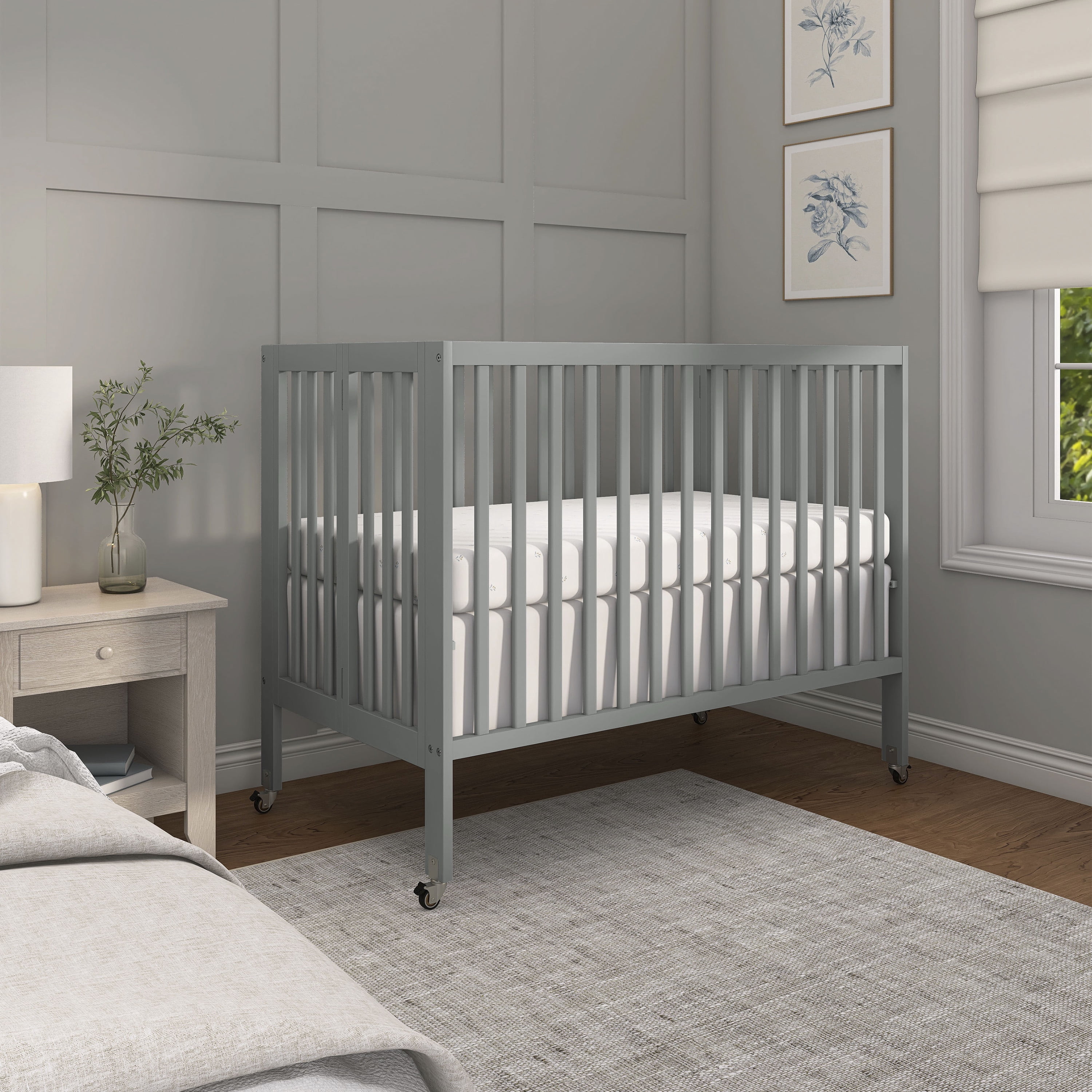 Dream On Me Quinn Full-Size Folding Crib, Removable Wheels, Modern Nursey, Adjustable Mattress Support, Patent Folding System in Cool Gray
