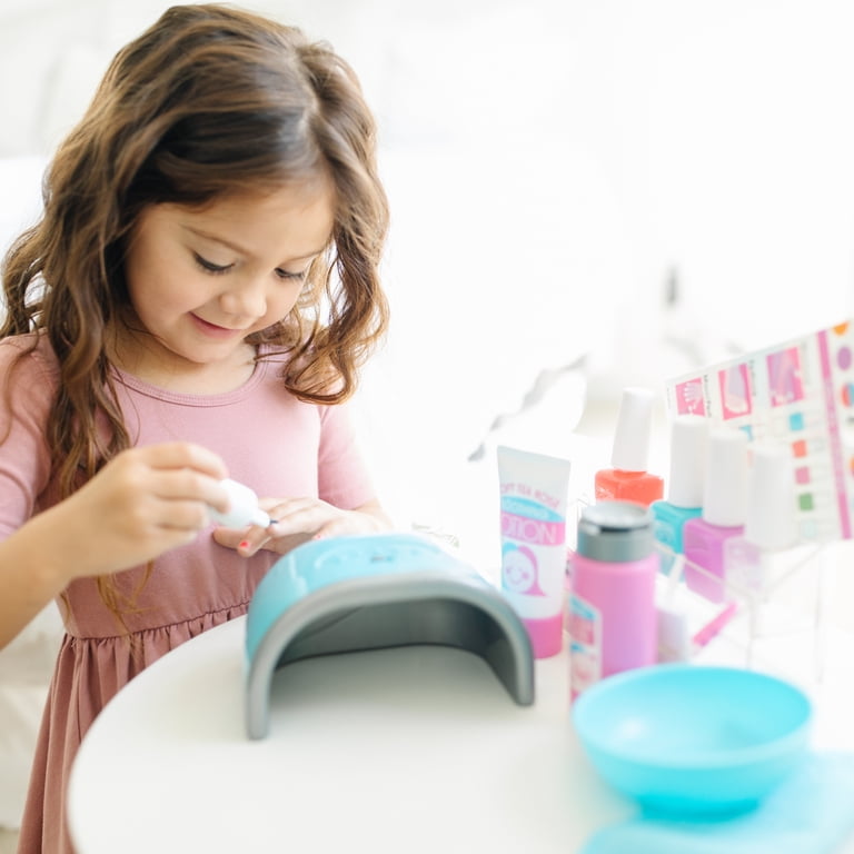 Pretend Nail Care Playset with Spa Accessories photo 5