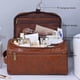 thumbnail image 2 of Artículos de Tocador de Tamaño de Viaje Personalizados para Hombres, Organizador de Viaje Duradero y Elegante para Viajes, Aseo y Cuidado Personal, Artículos de Viaje Esenciales de Cuero Impermeables., 2 of 4