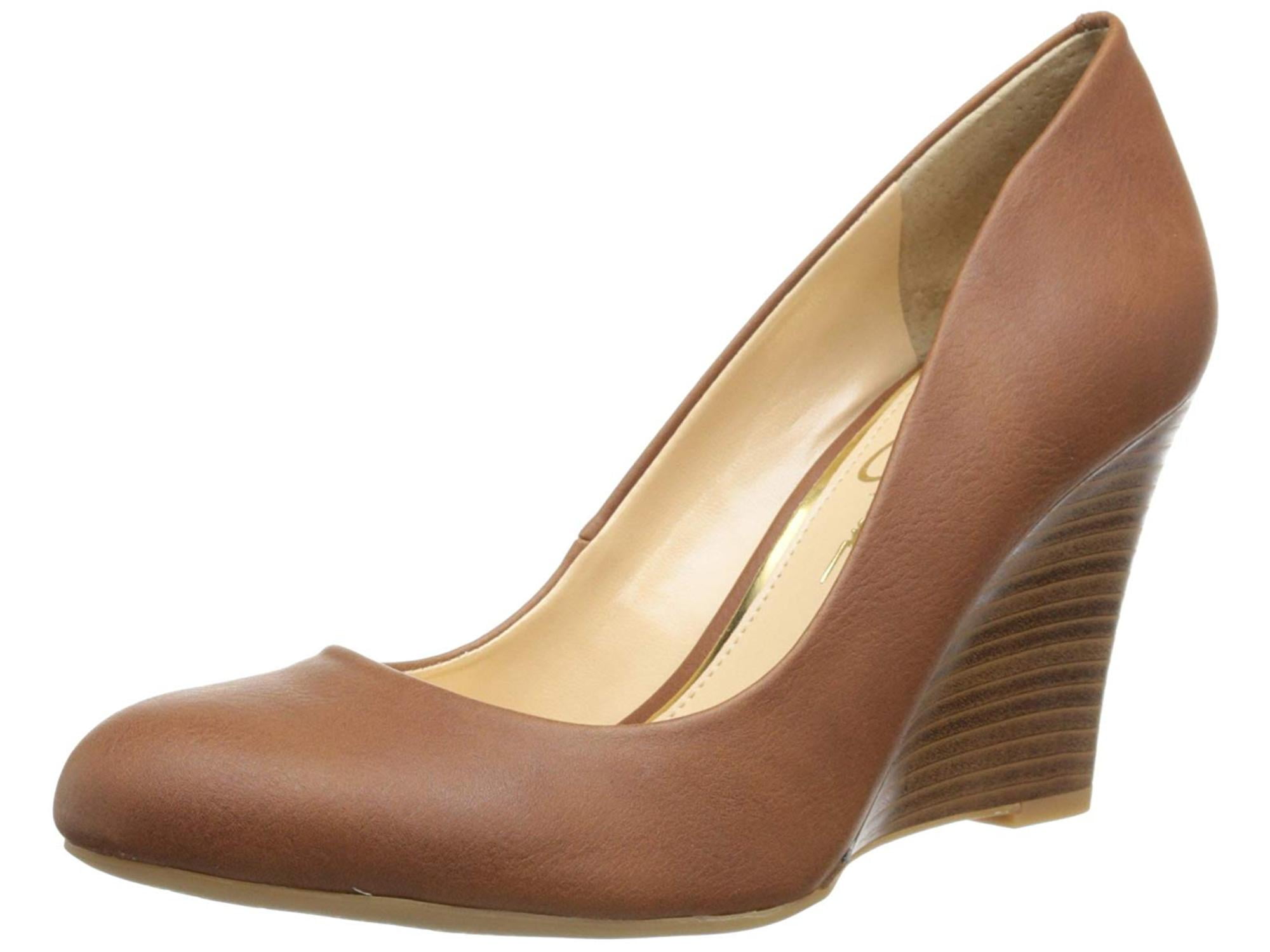 jessica simpson cash wedge