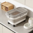 thumbnail image 4 of Rewenti Contenant de Rangement pour Nourriture pour Animaux Pliable et Imperméable avec Roues, Bac Hermétique Pliable pour Aliments Secs pour Chiens et Chats, Contenant Portable pour Croquettes pour la Maison, le Voyage et le Camping, 4 of 5