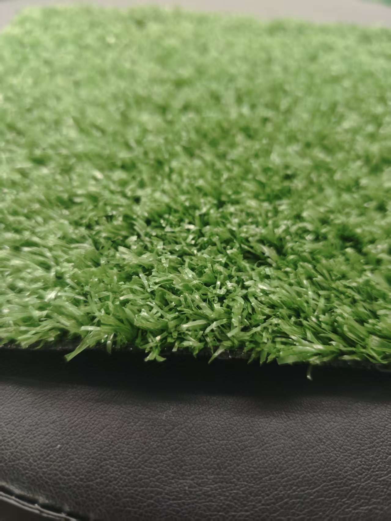 6FT*20FT Artificial Turf, Mat with Drainage Holes. Fake Grass with Rubber Backing, Ideal for Indoor/Outdoor Pet Areas, Garden, Lawn, Patio & Balcony Decor (Grass height 0.6 inches/1.5cm)