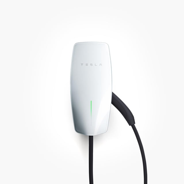 cargador de vehículo eléctrico tesla wall connector level 2 48a Blanco, vista frontal montado en pared; carcasa curva con el logo Tesla, tira LED verde vertical y cable negro de 24' con conector tipo Tesla a la derecha; adecuado para carga doméstica nivel 2 hasta 48A y compatible con Model S, Model 3, Model X y Model Y.
