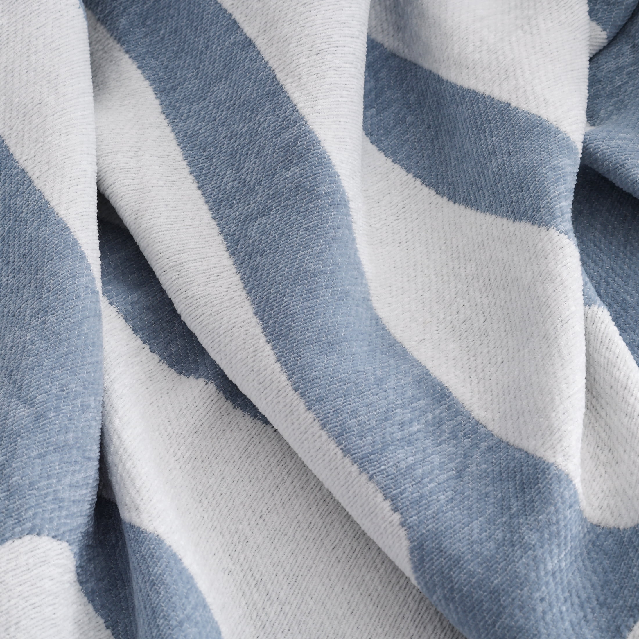 Better Homes & Gardens Jacquard Chenille Soft Throw Blanket, Blue Silver