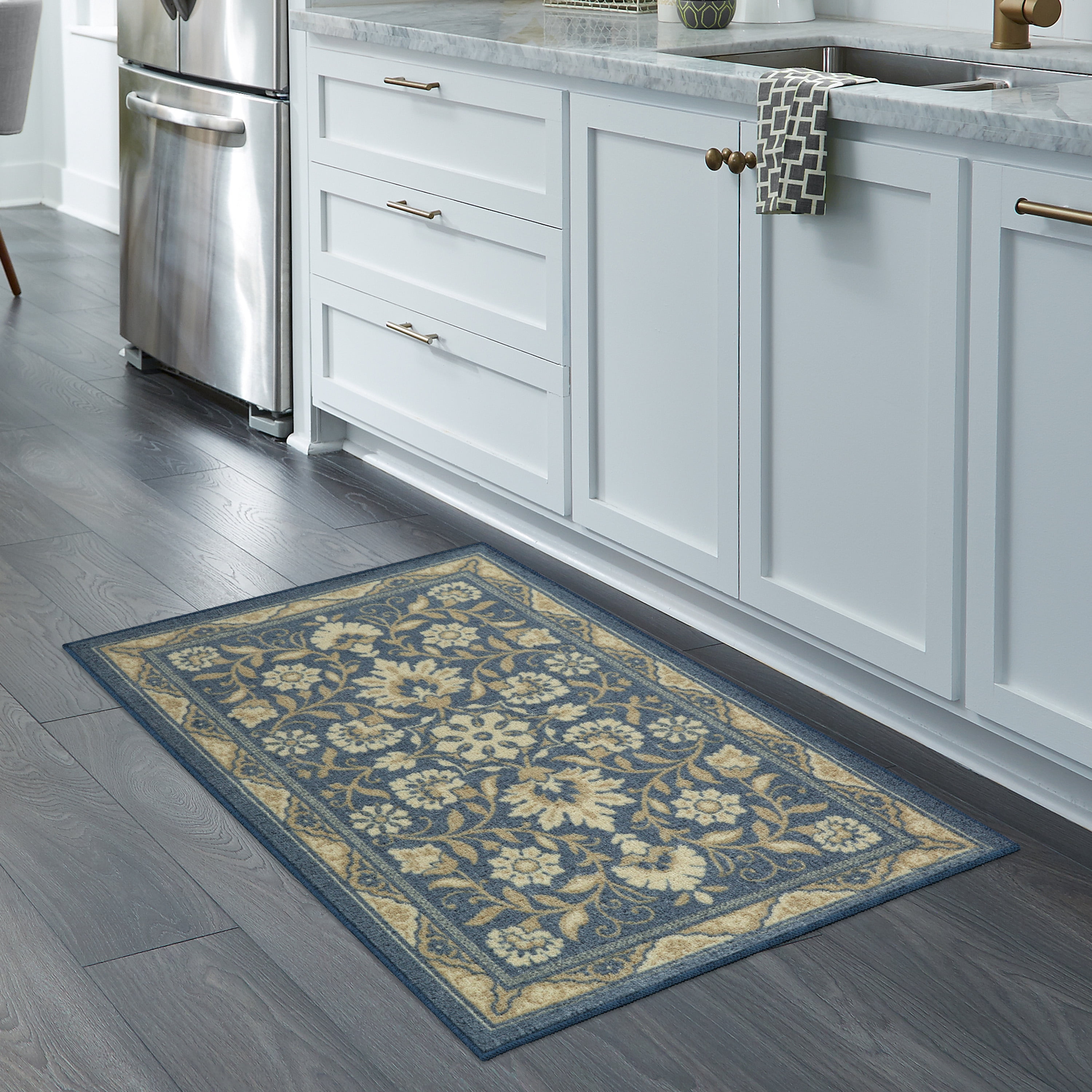 Maples Rugs Florence Traditional Swirl Blue Washable Entryway Area Rug, 2'6 x 3'10