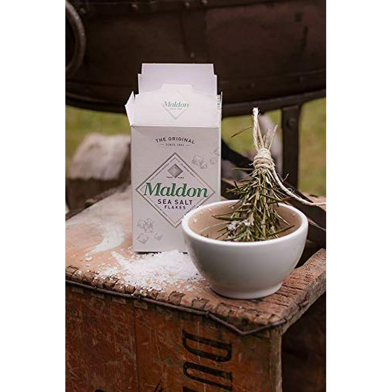 Maldon Salt, Sea Salt Flakes, 8.5 oz (240 g), Kosher, Natural, Handcrafted,  Gourmet, Pyramid Crystals (Packaging May vary)