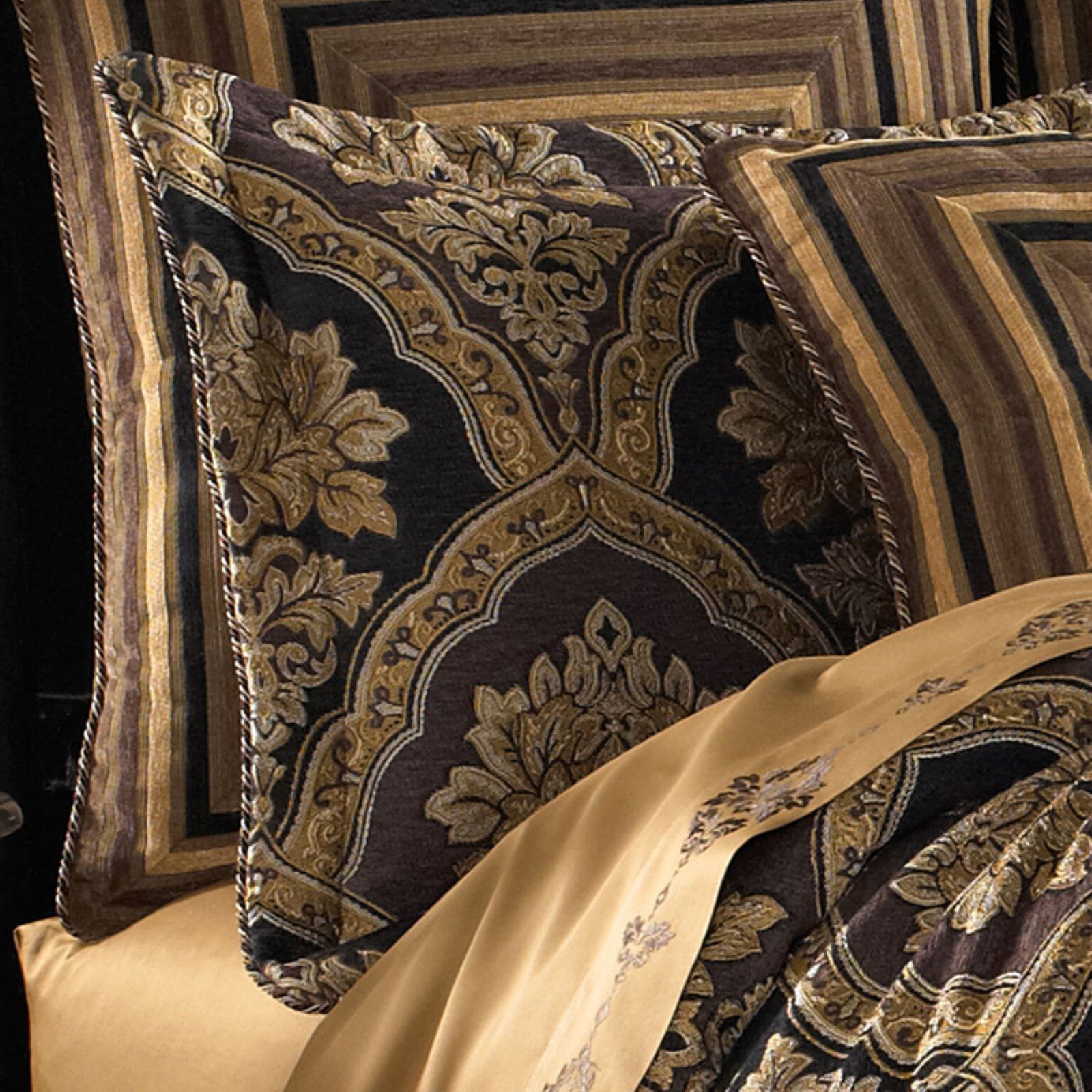 Windham Black and Charcoal Damask Quatrefoil Comforter Bedding by