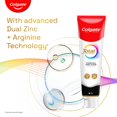 thumbnail image 4 of Pasta de dientes Colgate Total Charcoal Deep Clean 150 ml + Brush, 4 of 9
