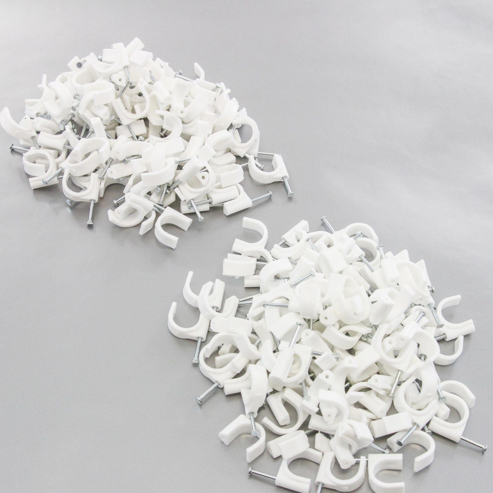 XLX 100pcs White Nylon R-Type Cable Clamp Fastener for 6.35mm Dia Wire Tube Plastic Wire Cord Clip Fixer with 100 Pack Screws for Wire Management 1/4