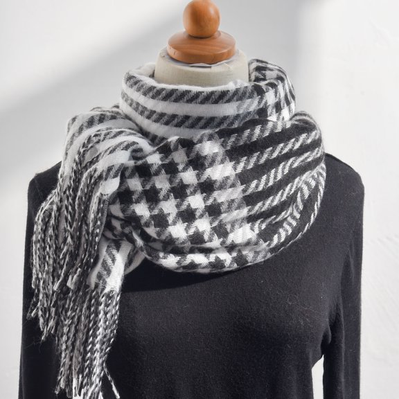 Up to 65% off Women's Fall Winter Scarf Classic Tassel Plaid Scarf Warm Soft Chunky Large Blanket Wrap Shawl Scarves Fashionable Scarf on Clearance