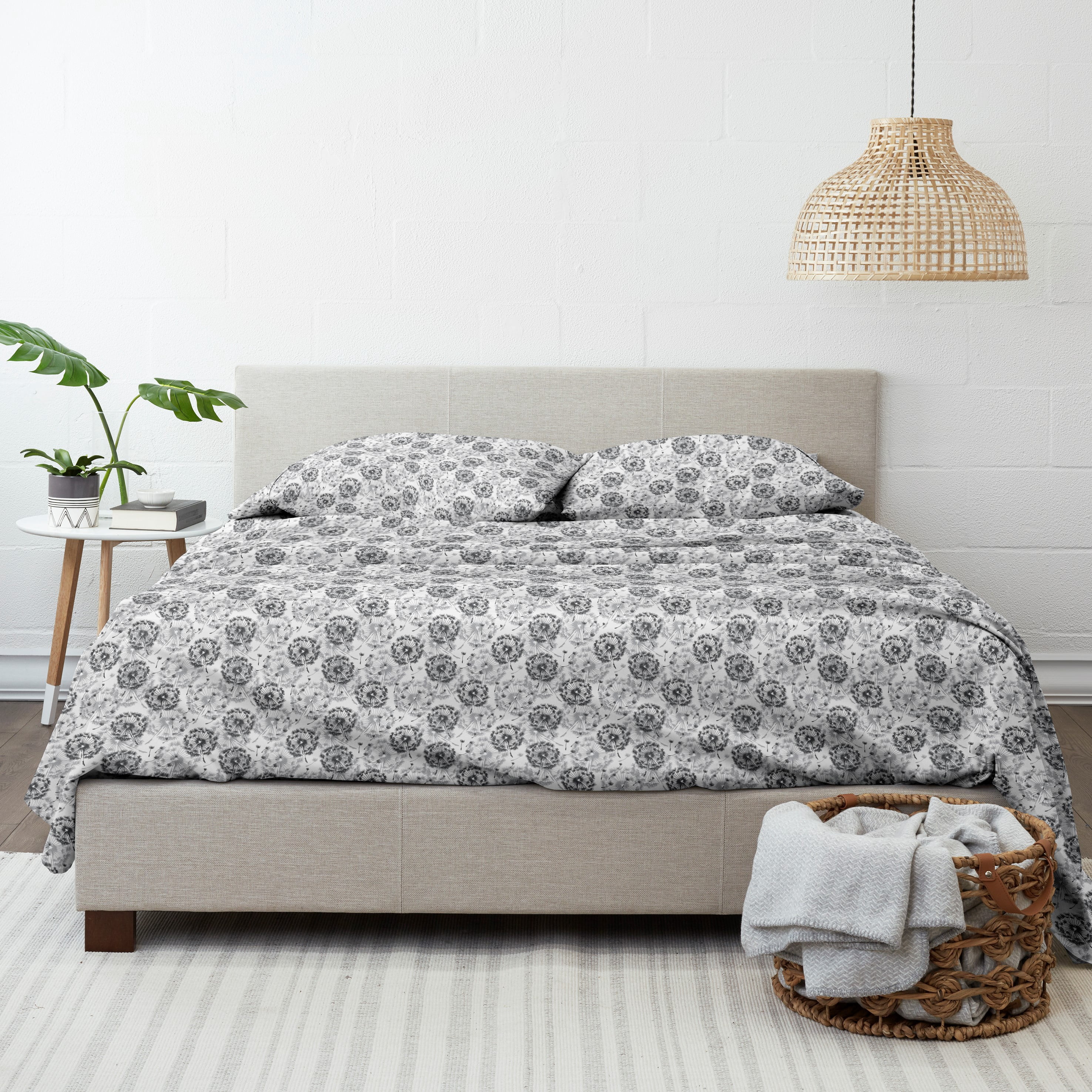 Noble Linens 4 Piece Pattern Microfiber Bed Sheets Set, Light Gray Make a Wish, King