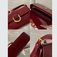 thumbnail image 4 of Huanglei Sac à Main Élégant Rouge Vin avec Attache de Sabot de Cheval Sac à Poignée Supérieure Sac à Bandoulière, 4 of 4