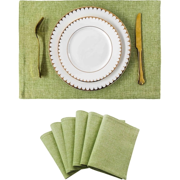 Cloth Placemats Set of 6 Heat Resistant Dining Table Place Mats Kitchen Table Mats for Holiday Dinner Decor, Grass Green