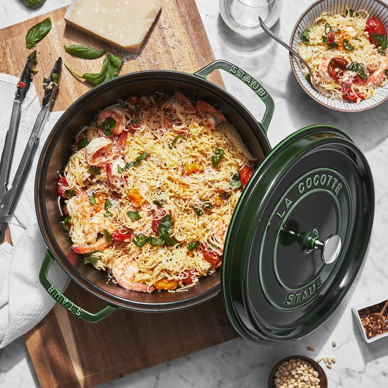 Staub Cast Iron 7-qt Enamelled Bakeware, Round Cocotte/Dutch Oven